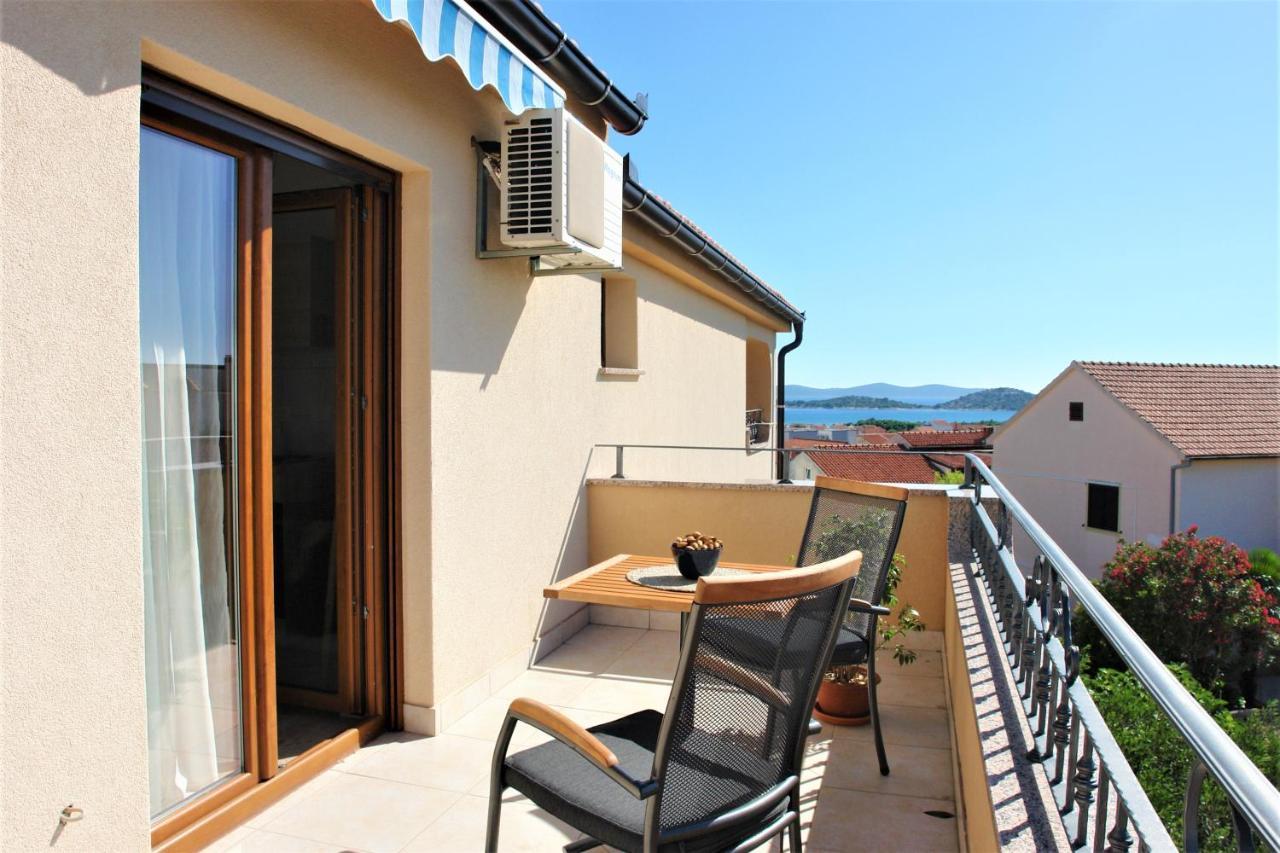 Iva Apartmani Vodice Exterior foto