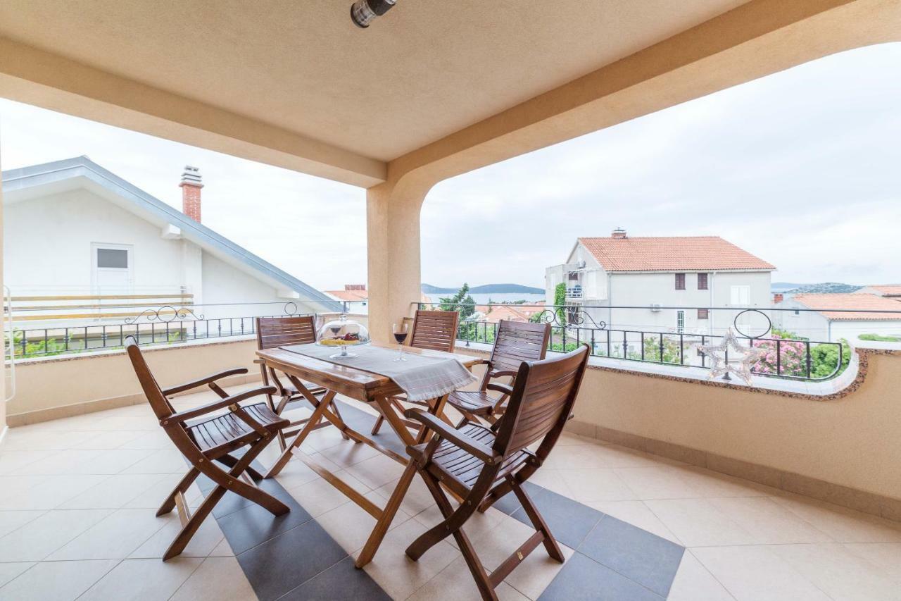 Iva Apartmani Vodice Exterior foto
